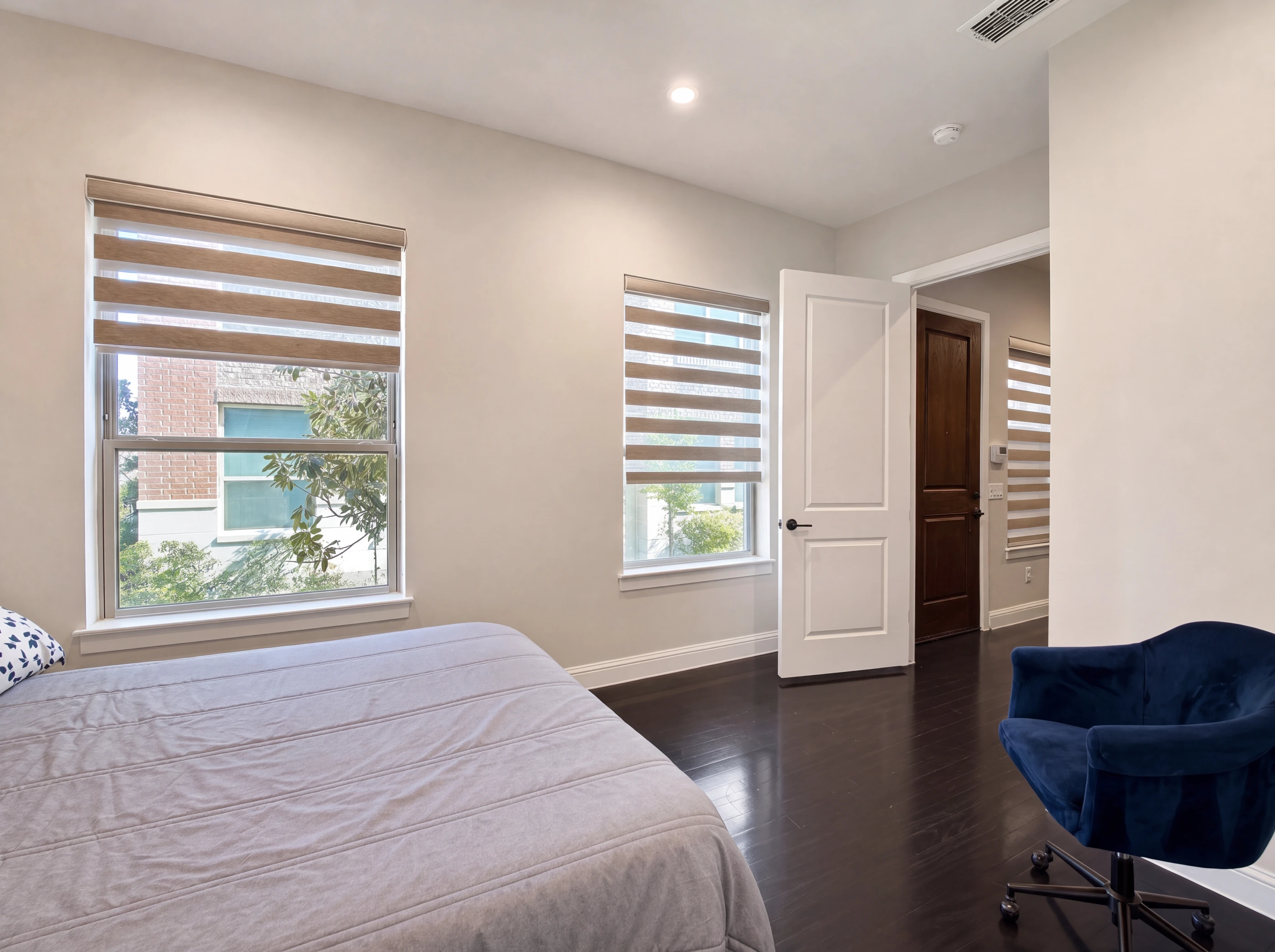 Guest bedroom